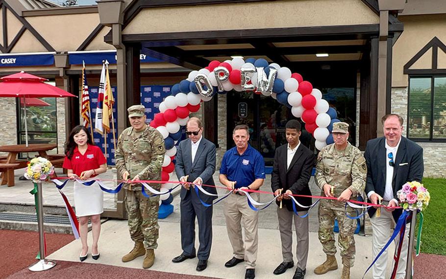 Photos courtesy of USO Casey
