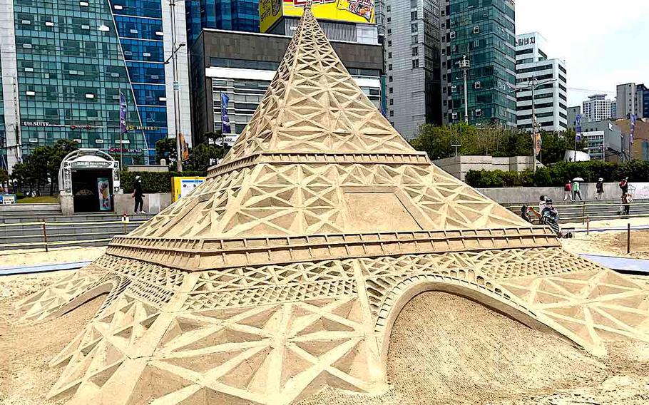 a tower made with sands.