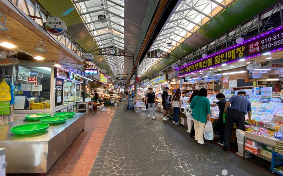 Jeju Dongmun Traditional Market