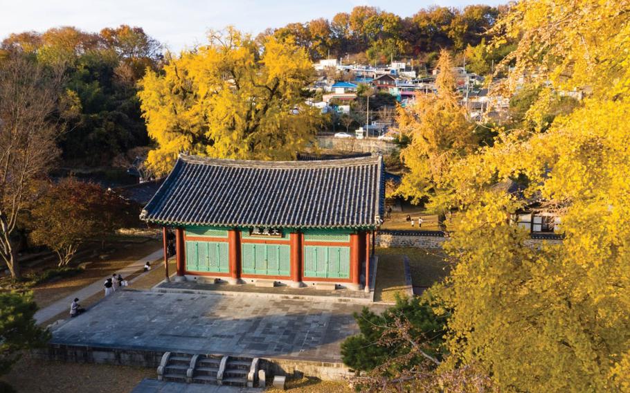Birds-eye view of Jeonjuhyanggyo Local Confucian School.