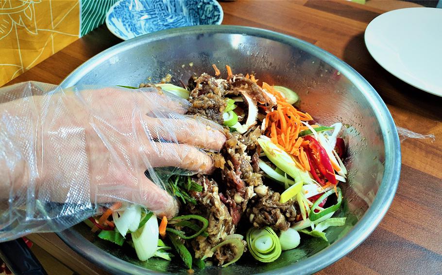 Slice the veggies thinly, then gently mix them in with the meat.