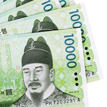 Adorning the 10,000-won bill in Korea is King Sejong’s portrait. 