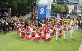 Dance performance furing the festival.