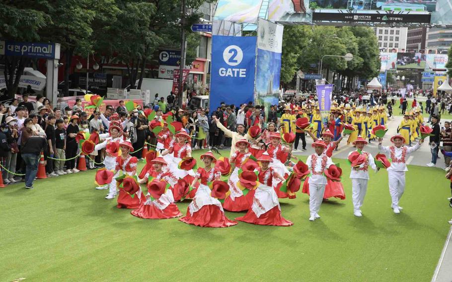 Dance performance furing the festival.