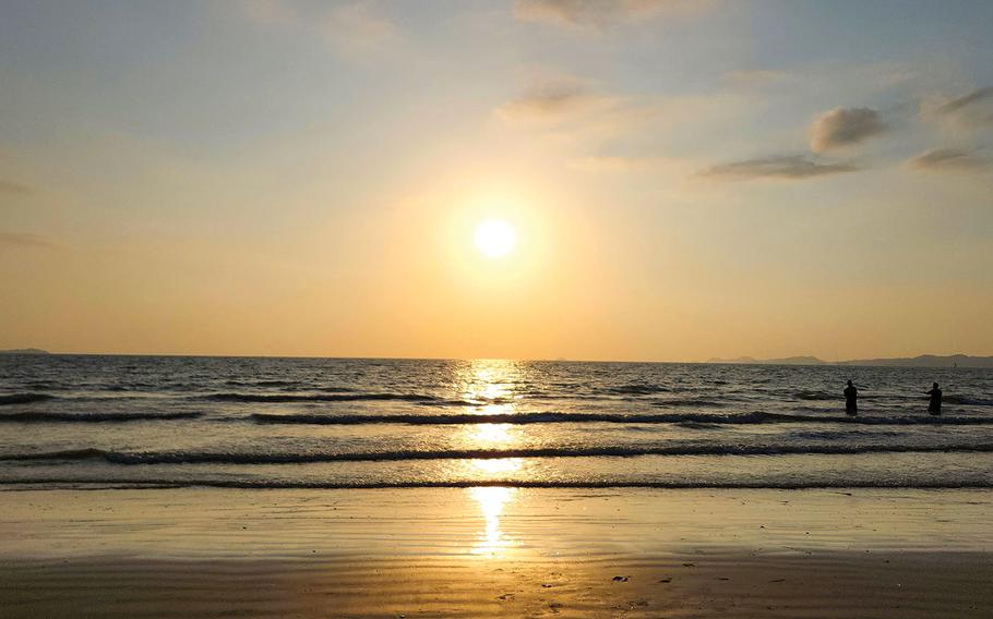 Mongsanpo Beach’s sunset is captivating.