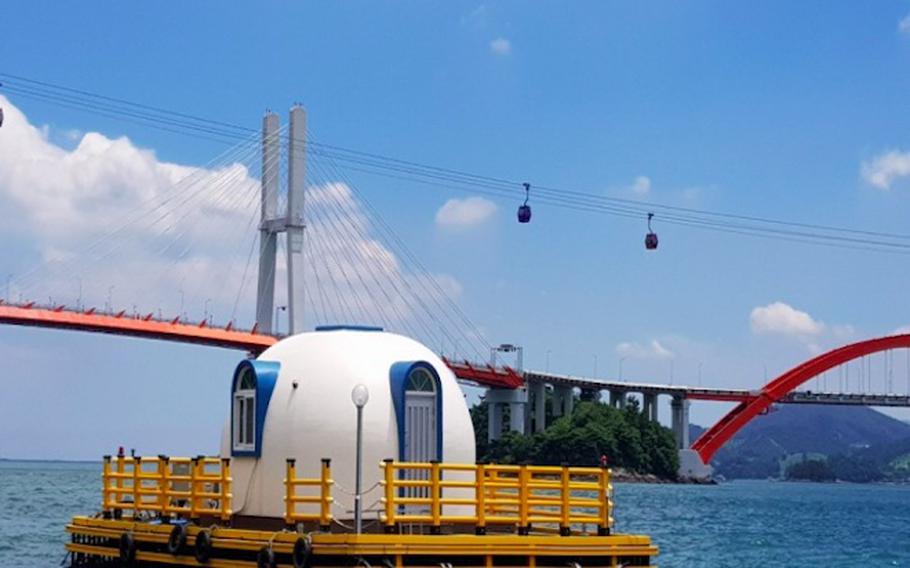 Sancheonpo Bridge and ropeway