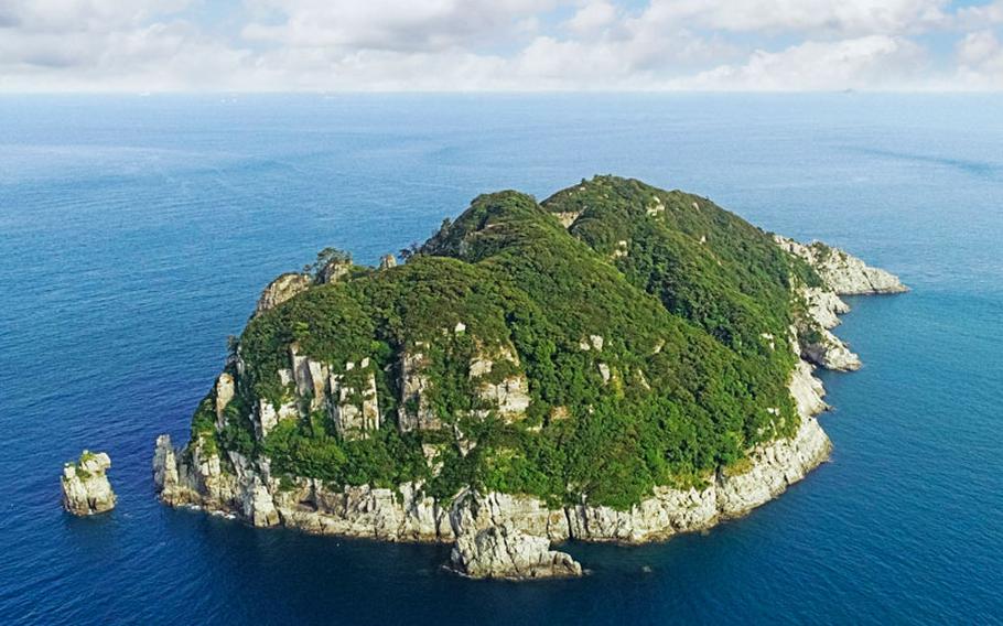 Birds-eye view of Geoje Haegeumgang Island.