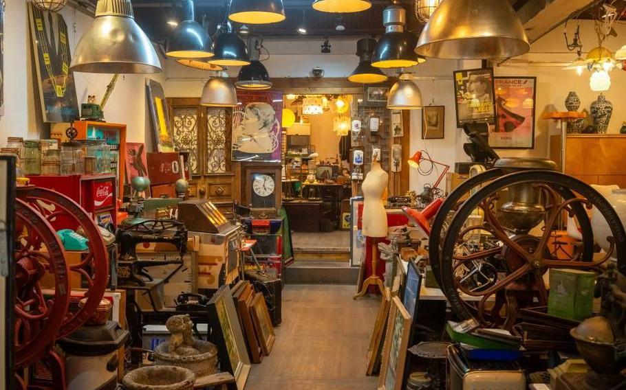 One of the shops in  Dongmyo Flea Market.