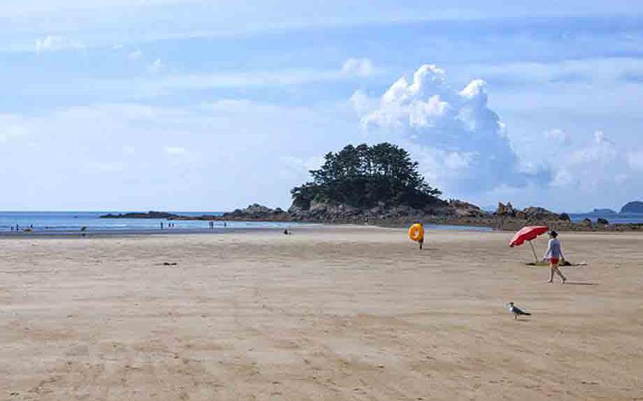Hakampo Beach