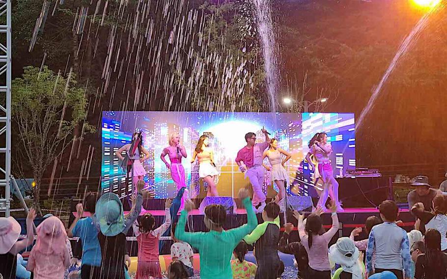 Jinyangho Water Festival
