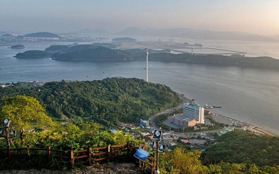 Scenic ocean view of Mokpo (Photos Credit: Travel writer Son Chang-hyun)