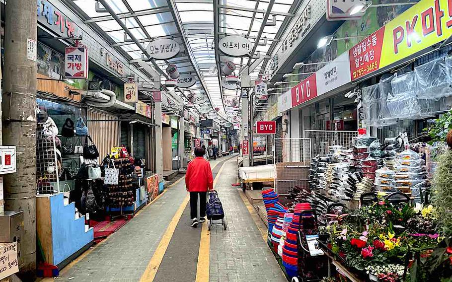 shopping street
