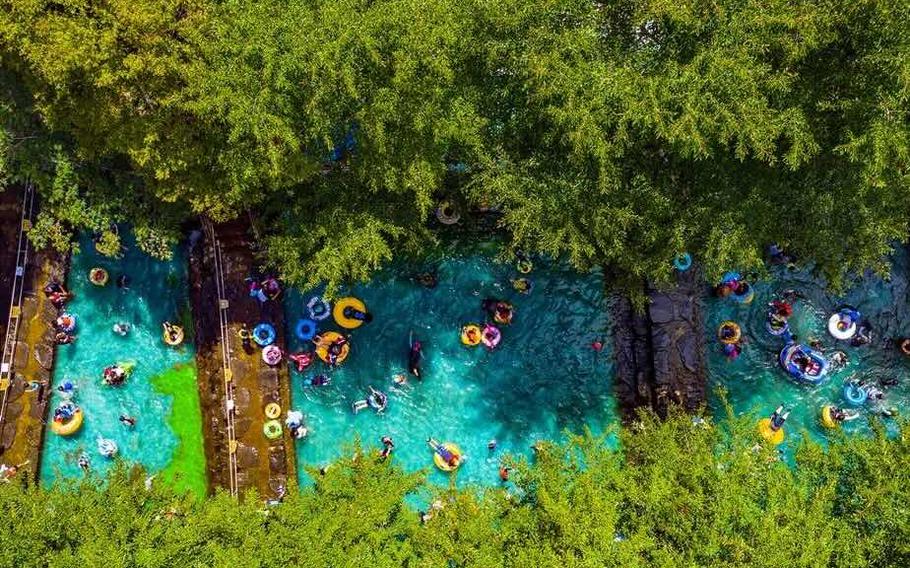 water park