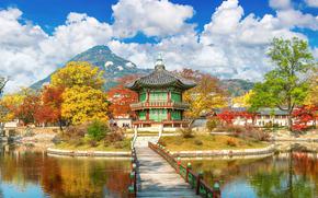 Gyeongbokgung Palace in autumn,South Korea.