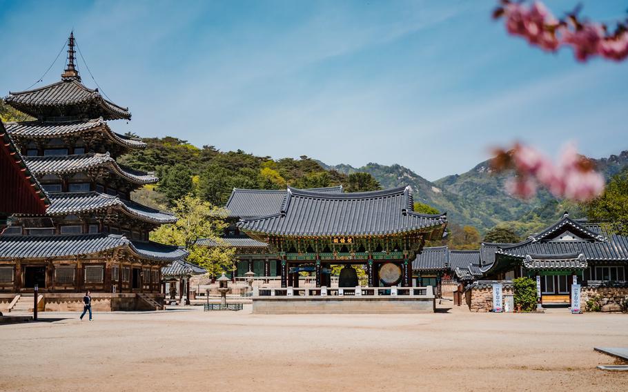 Beopjusa Temple